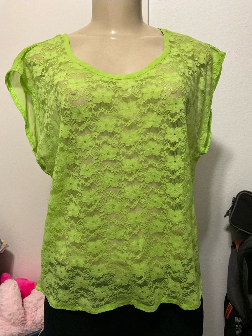 Alex & Jane women’s 2000s Sheer Floral Lace see through Neon Green Top size XL